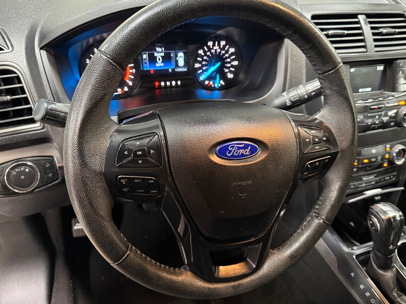 Thumbnail: 2018 Ford Explorer - 5