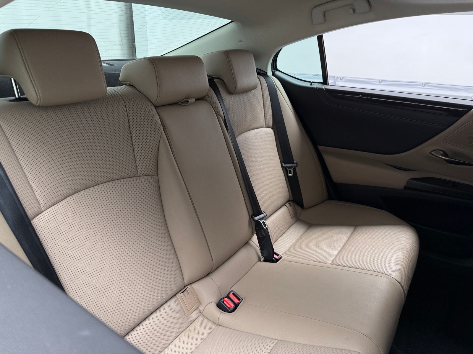 Thumbnail: 2019 Lexus ES - 6