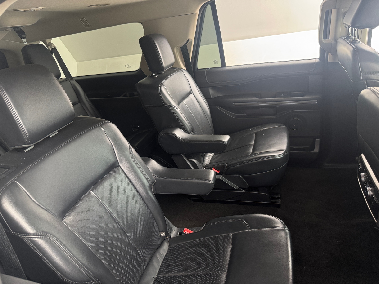 Thumbnail: 2022 Ford Expedition MAX - 5