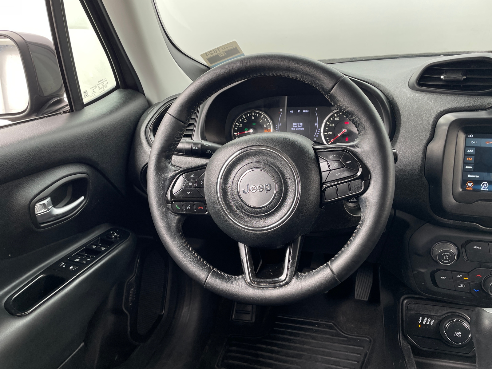 Thumbnail: 2018 Jeep Renegade - 5