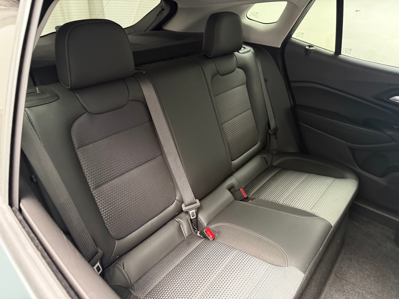 Thumbnail: 2025 Chevrolet Trax - 6