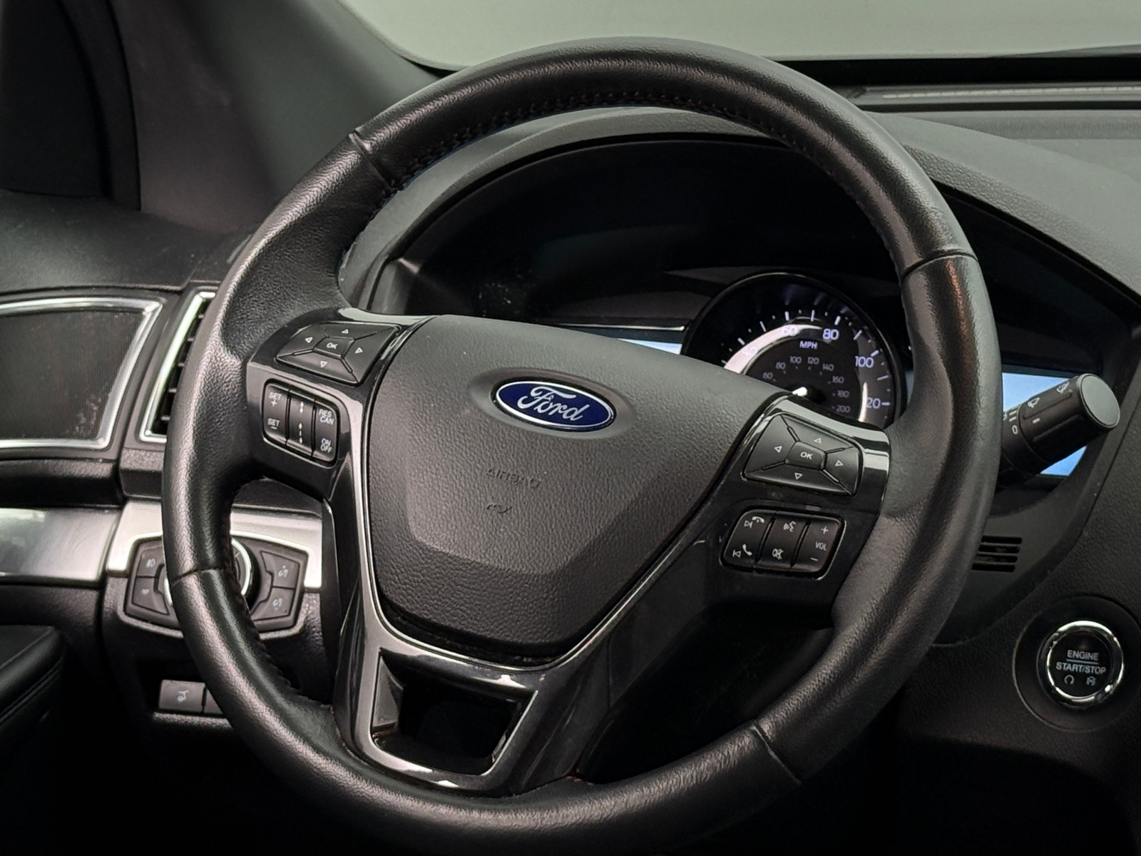Thumbnail: 2019 Ford Explorer - 4