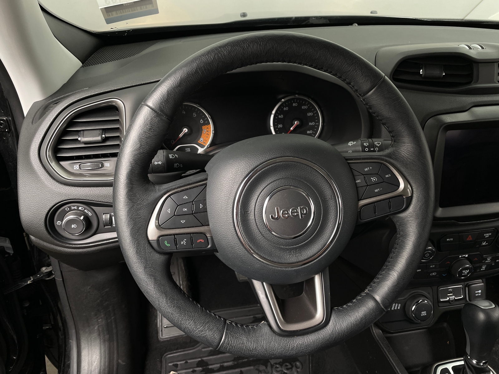 Thumbnail: 2022 Jeep Renegade - 4