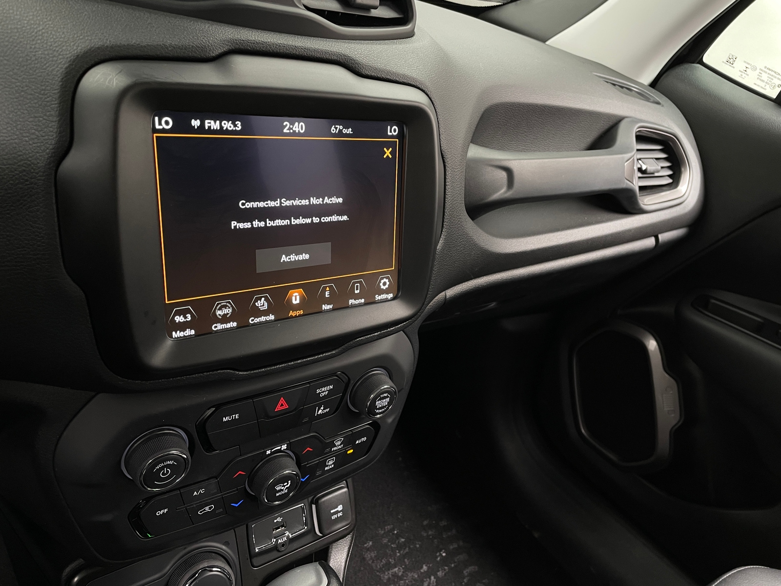 Thumbnail: 2022 Jeep Renegade - 3