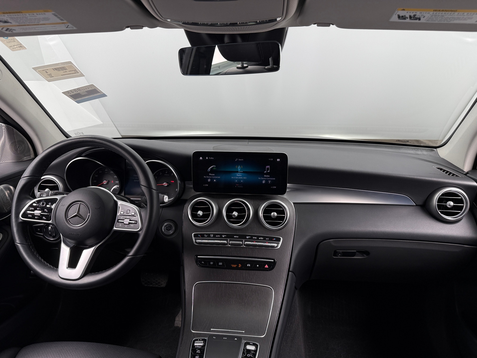 Thumbnail: 2022 Mercedes-Benz GLC - 2