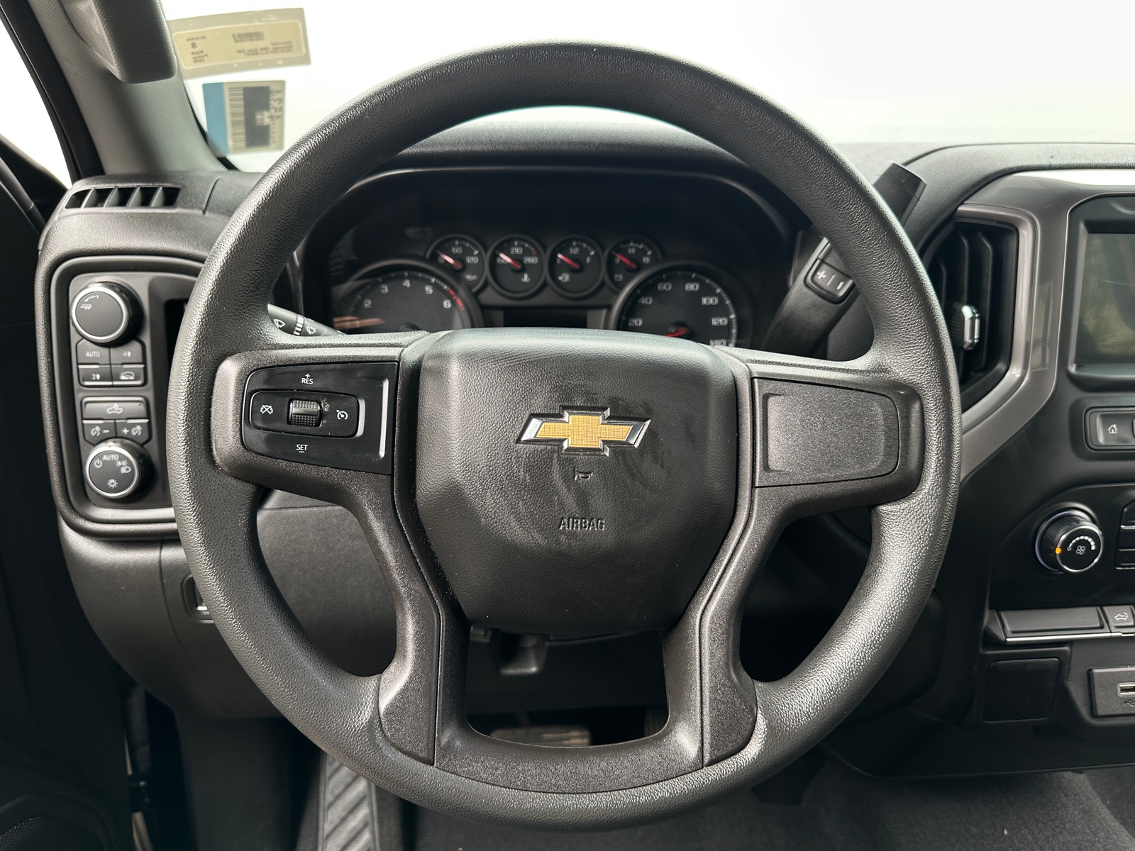 Thumbnail: 2020 Chevrolet Silverado 1500 - 5