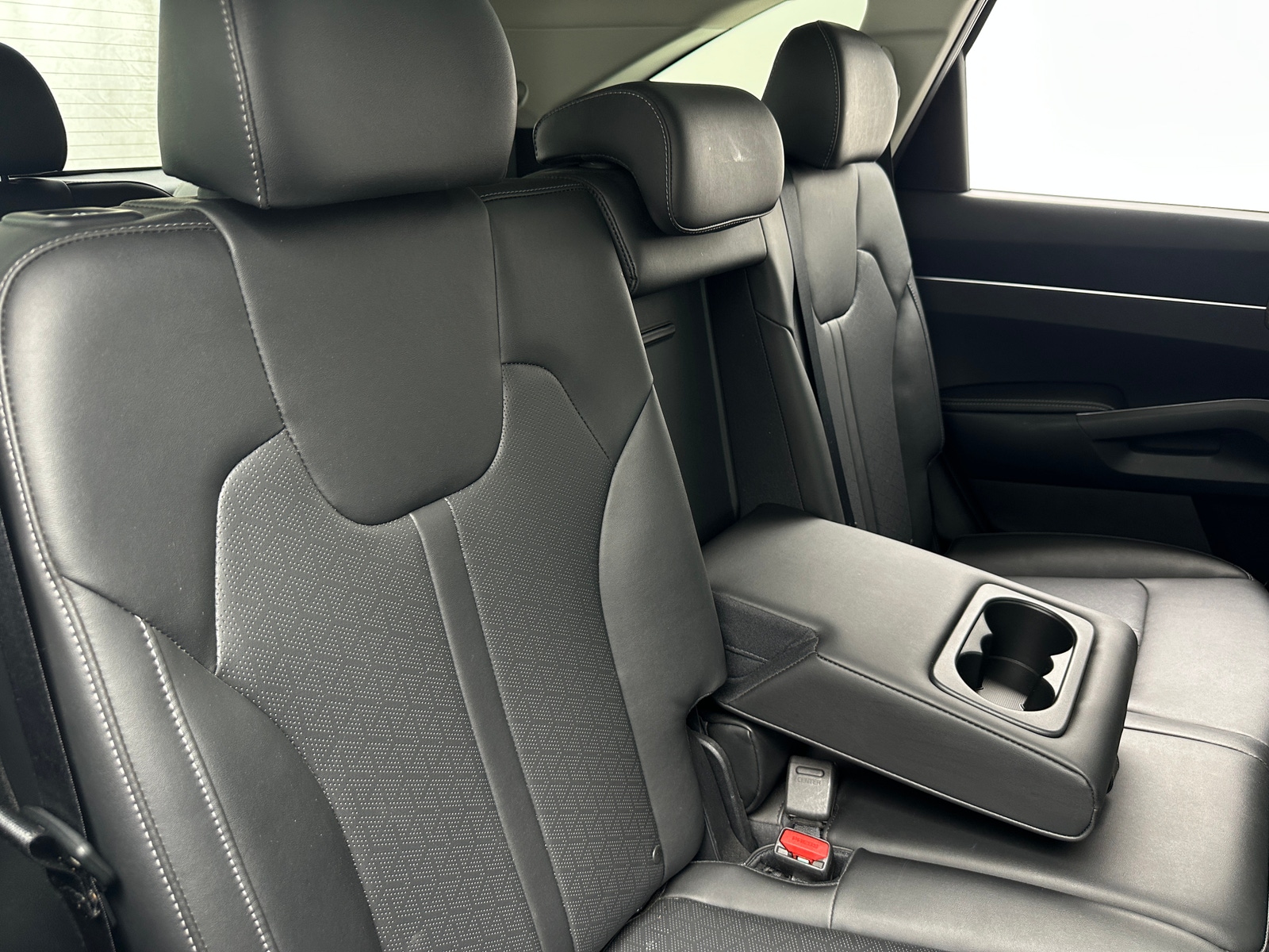 Thumbnail: 2023 Kia Sorento - 6