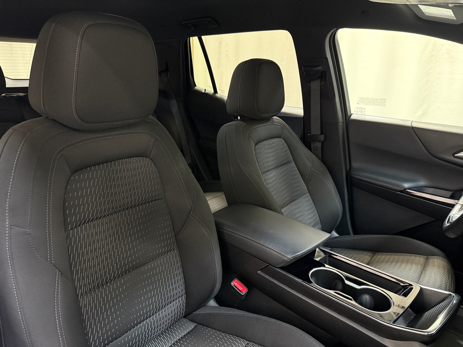 Thumbnail: 2025 Chevrolet Equinox - 2