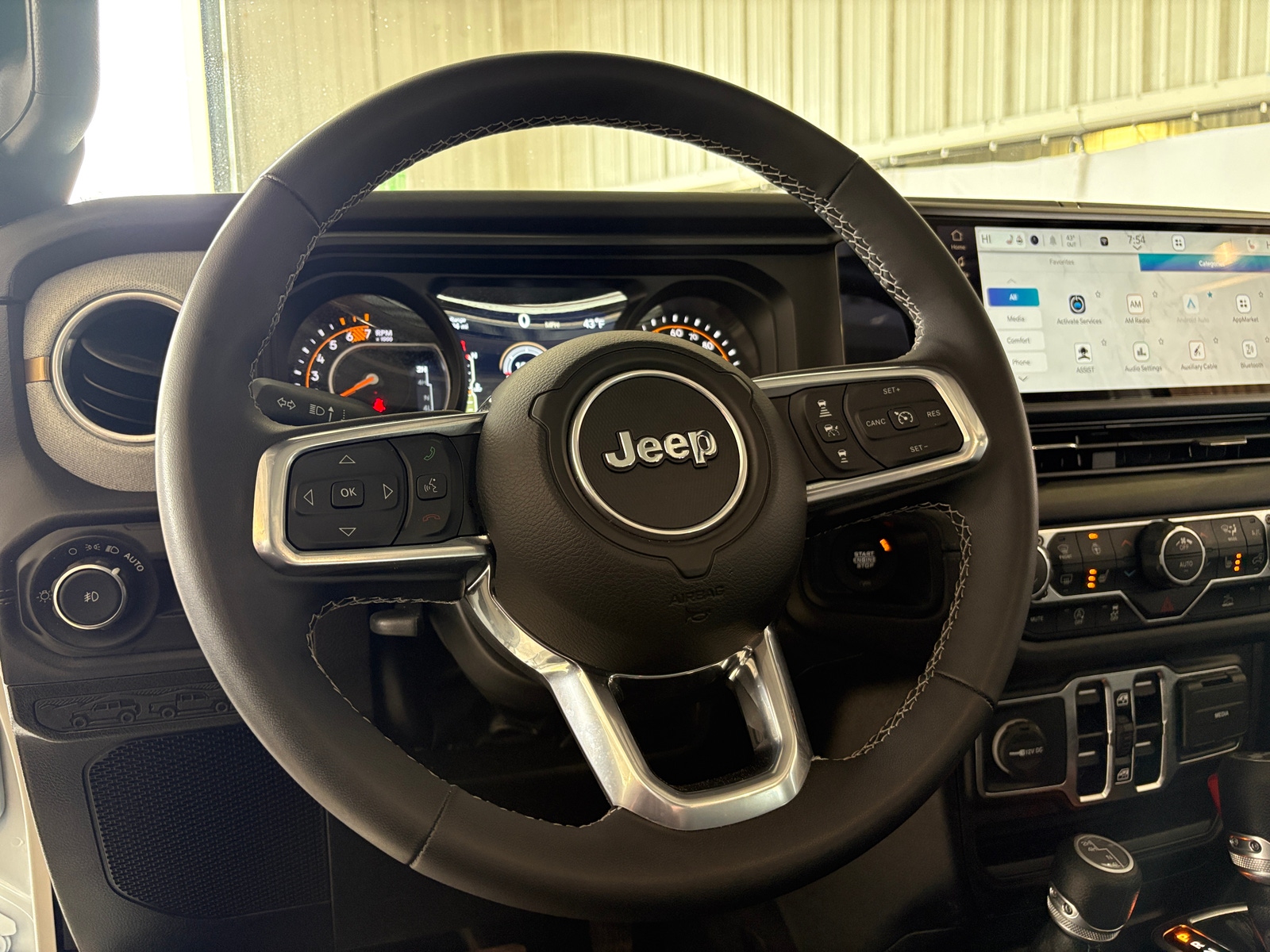 Thumbnail: 2025 Jeep Wrangler - 5