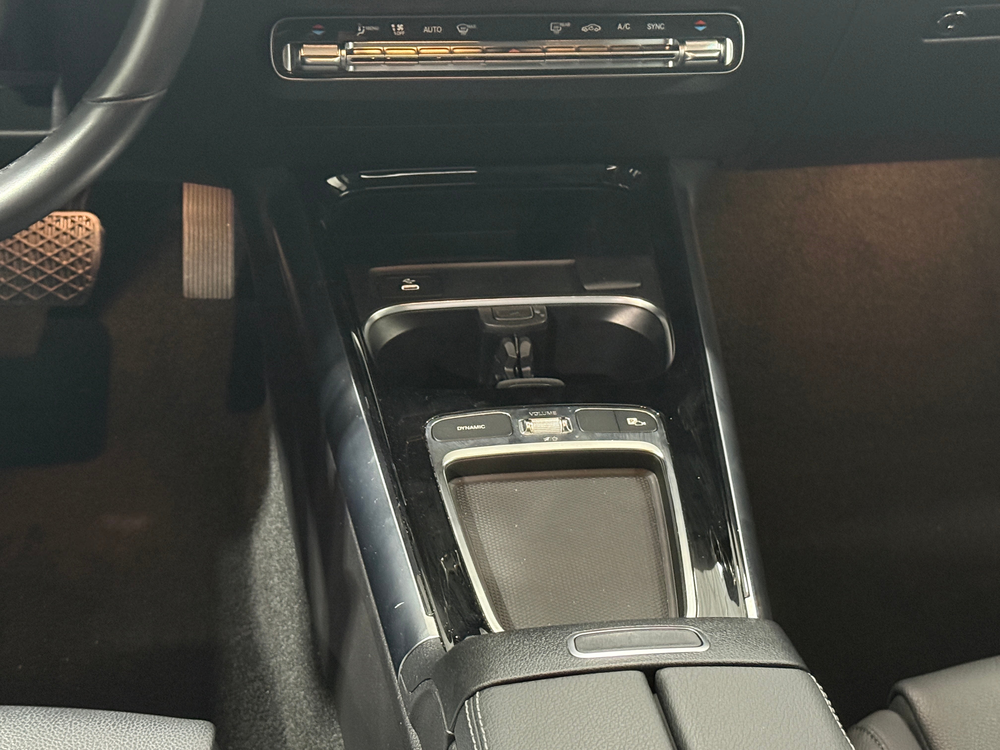 2025 Mercedes-Benz GLA GLA250 - Photo 6