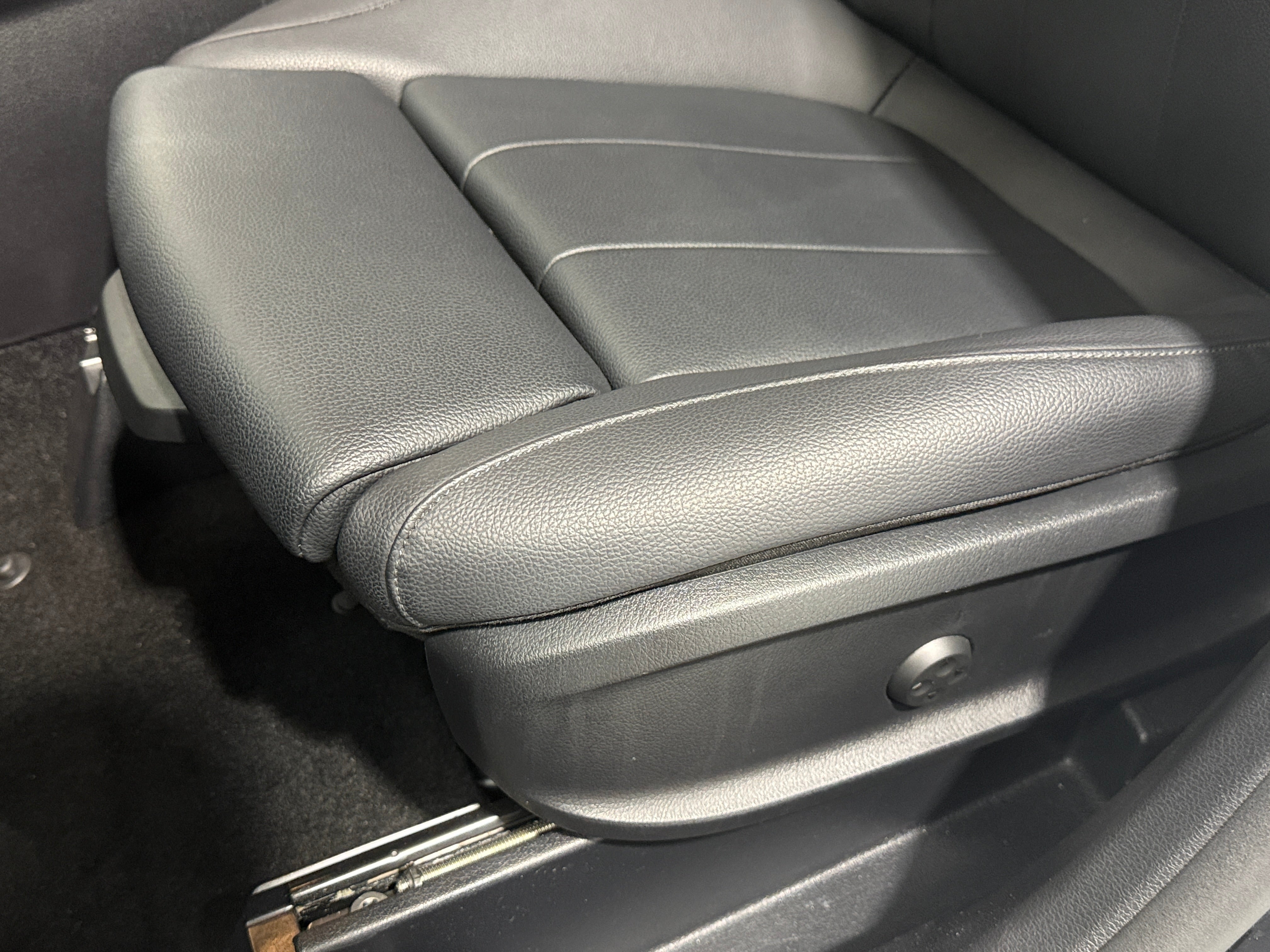 2025 Mercedes-Benz GLA GLA250 - Photo 10