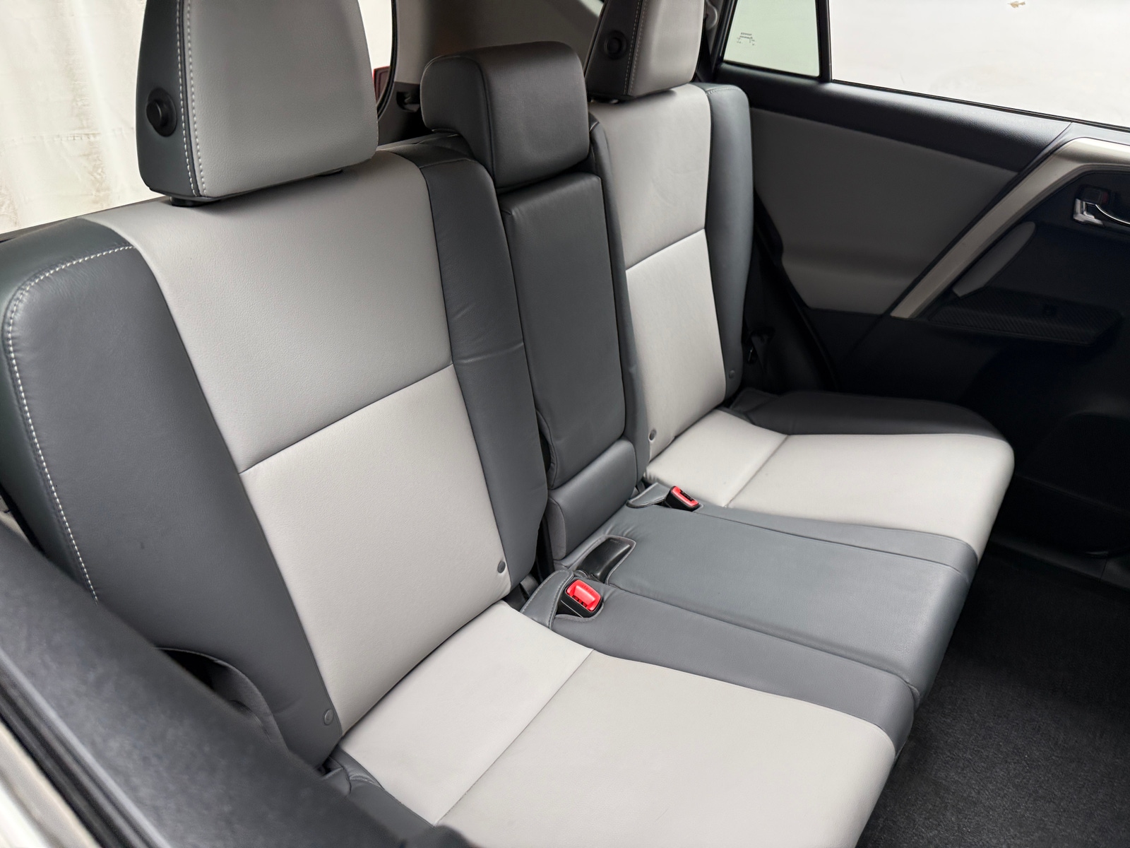 Thumbnail: 2015 Toyota RAV4 - 5