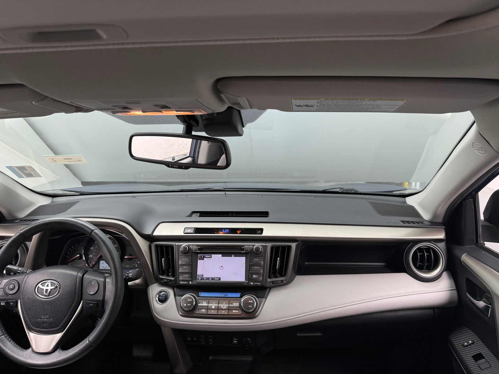 Thumbnail: 2015 Toyota RAV4 - 2