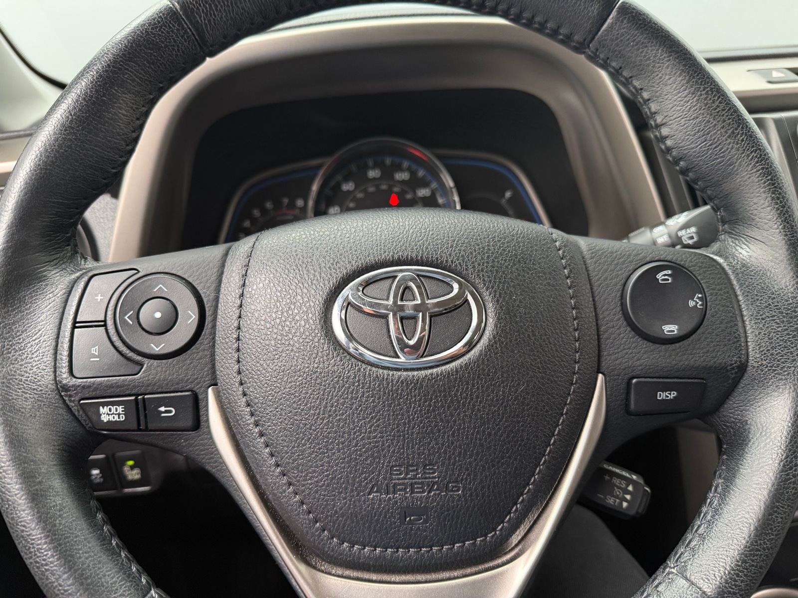 Thumbnail: 2015 Toyota RAV4 - 4