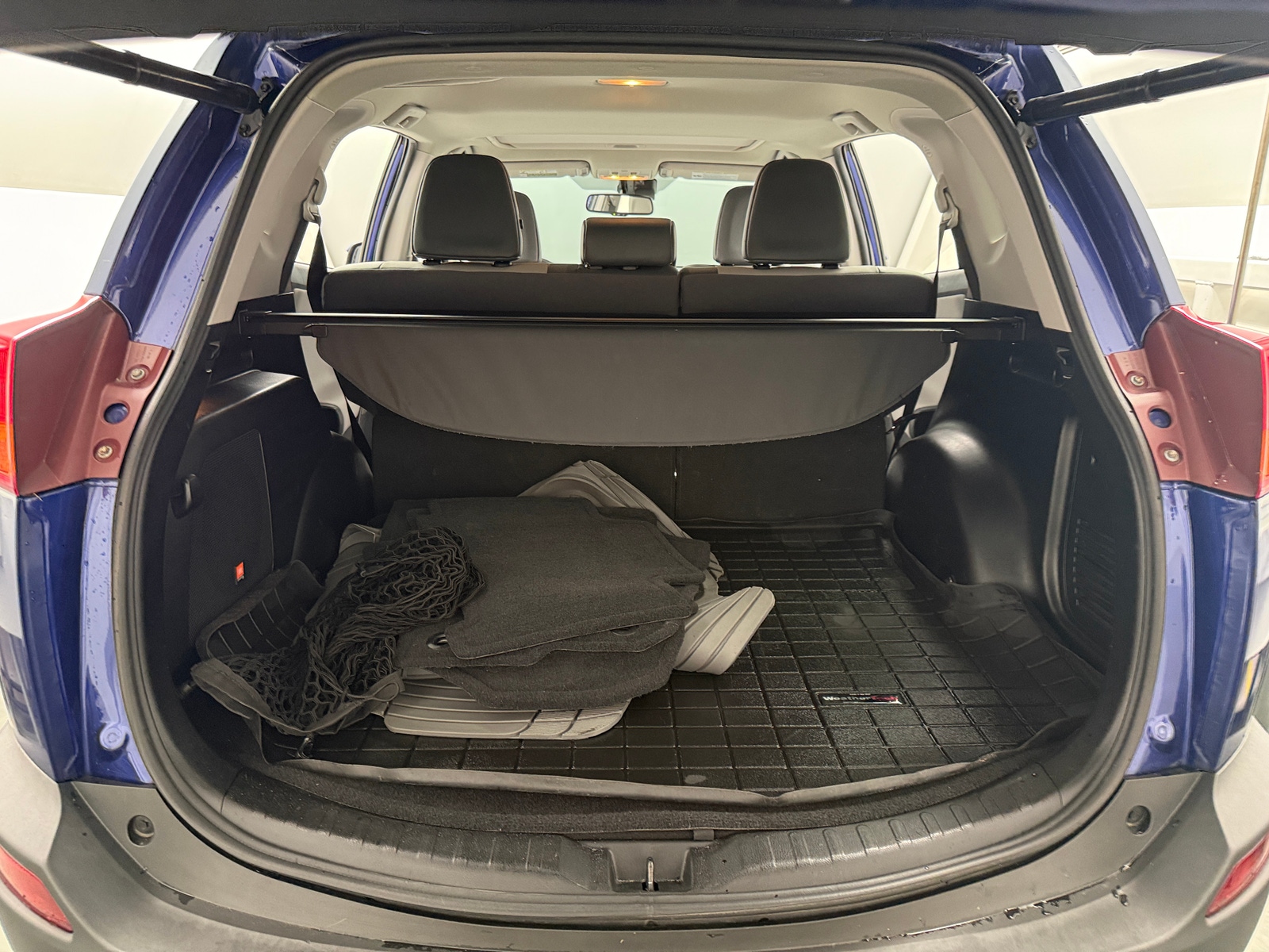 Thumbnail: 2015 Toyota RAV4 - 6