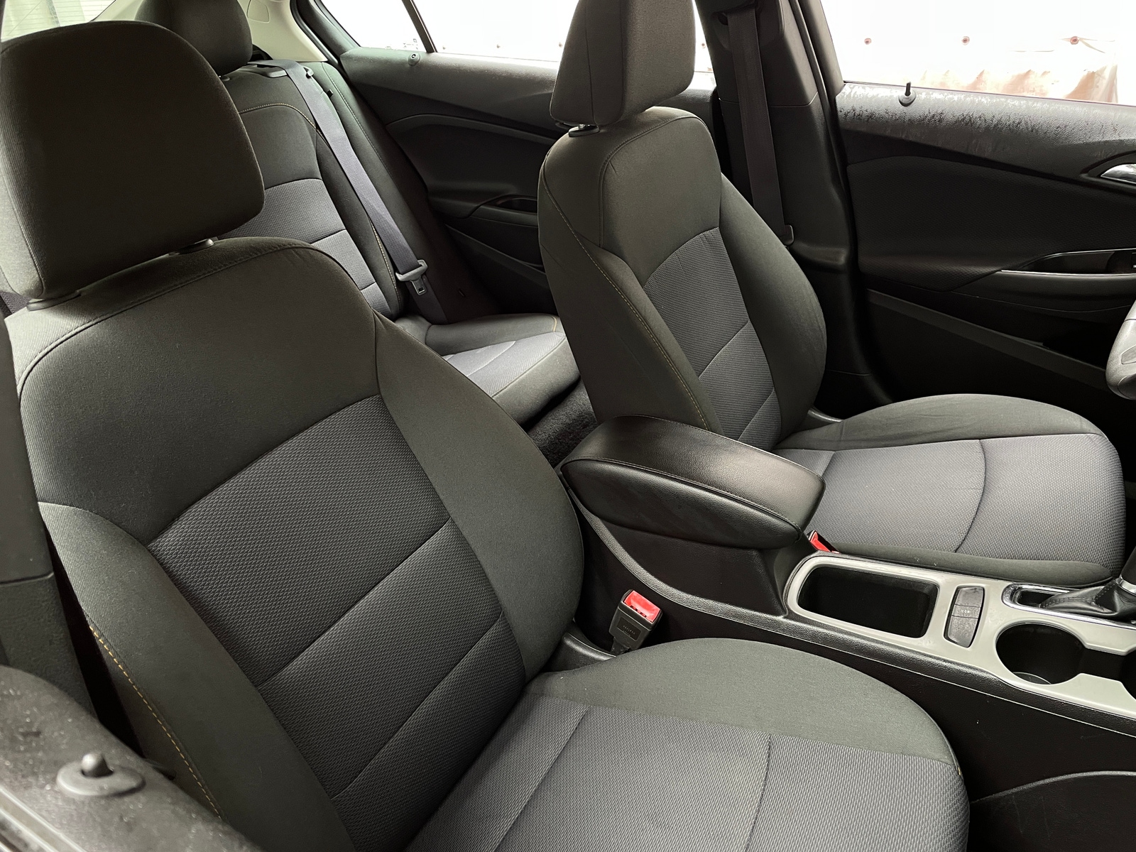 Thumbnail: 2017 Chevrolet Cruze - 2