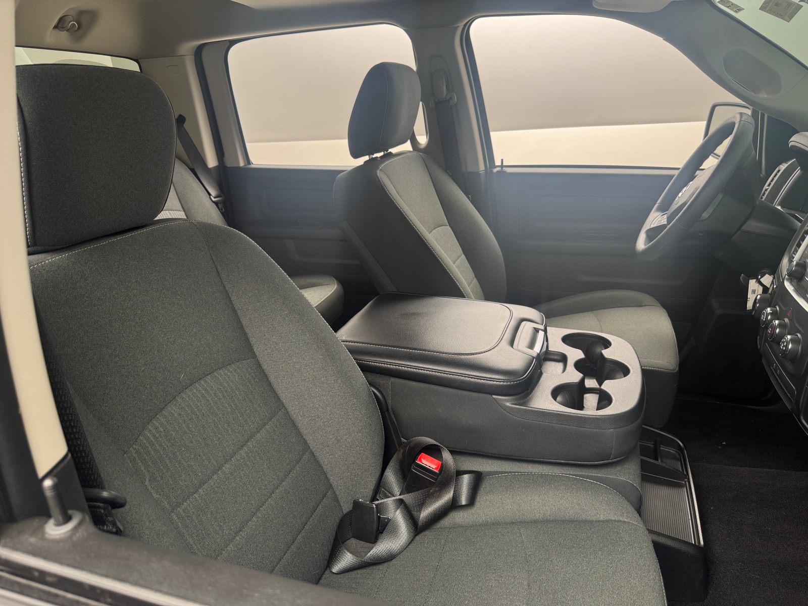 Thumbnail: 2022 RAM 1500 Classic - 2