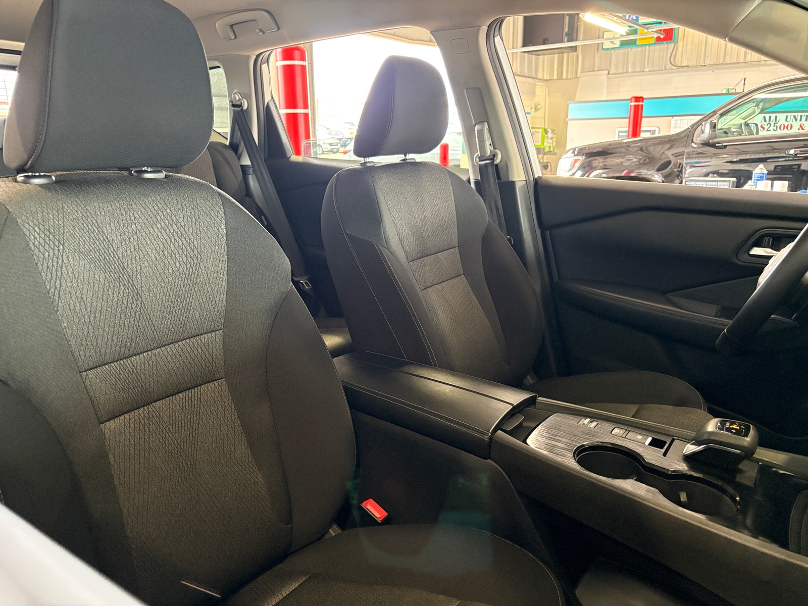 Thumbnail: 2025 Nissan Rogue - 2