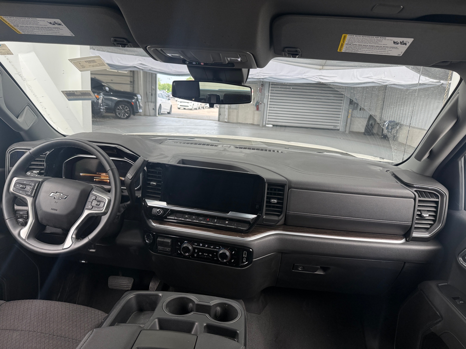 Thumbnail: 2026 Chevrolet Silverado 1500 - 3