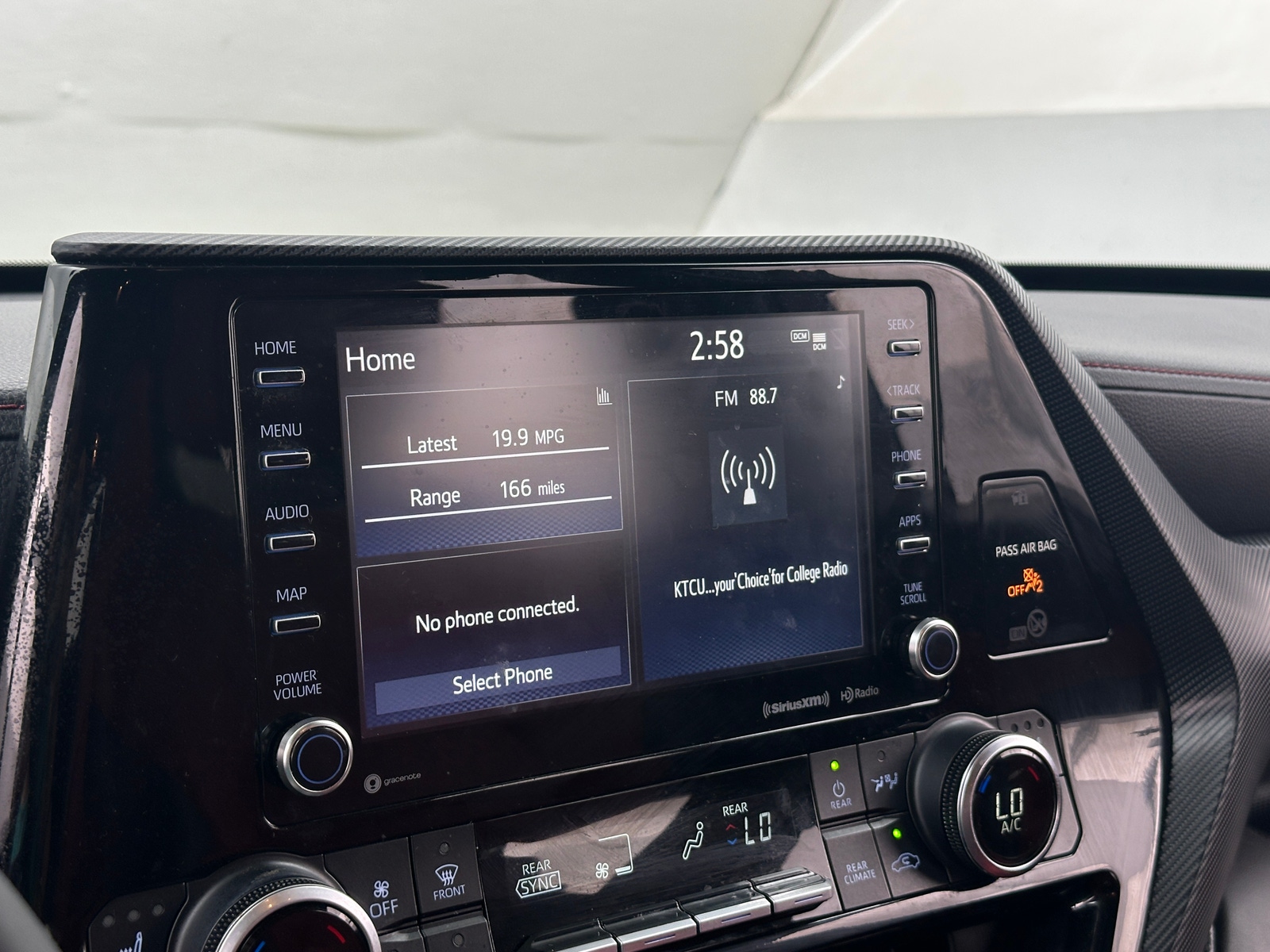 Thumbnail: 2021 Toyota Highlander - 3