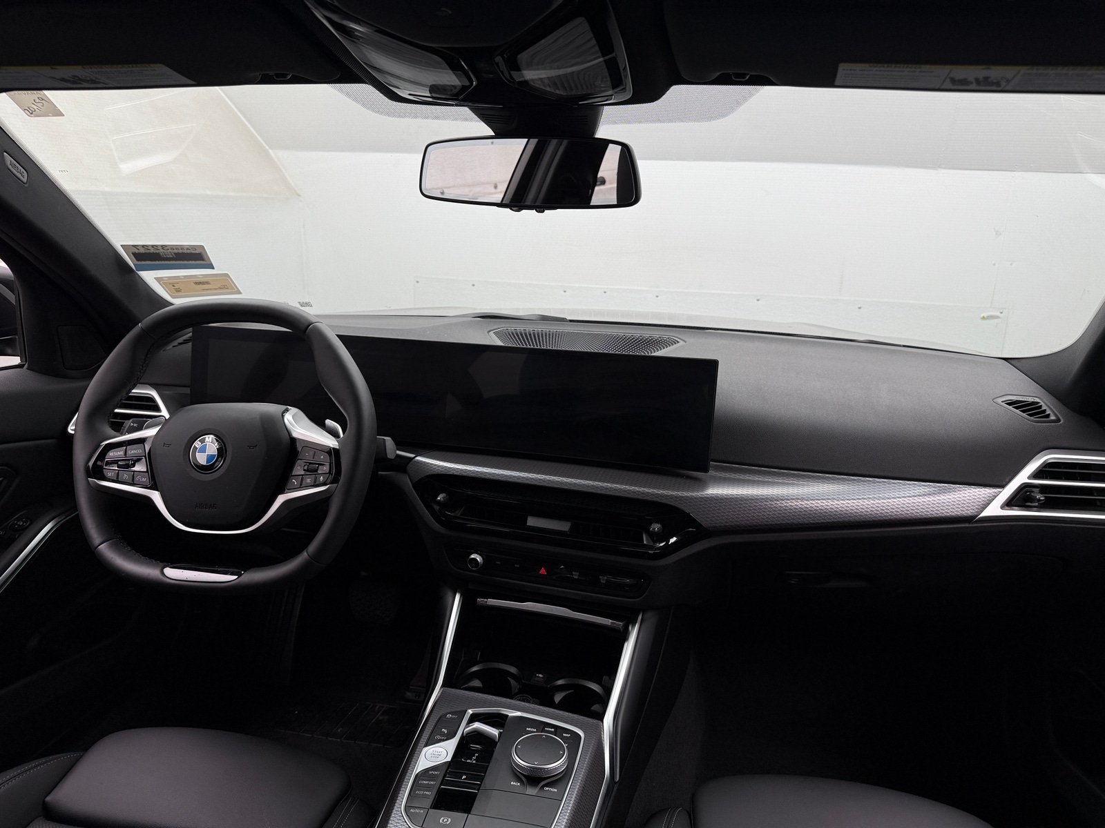 Thumbnail: 2026 BMW 3 Series - 2
