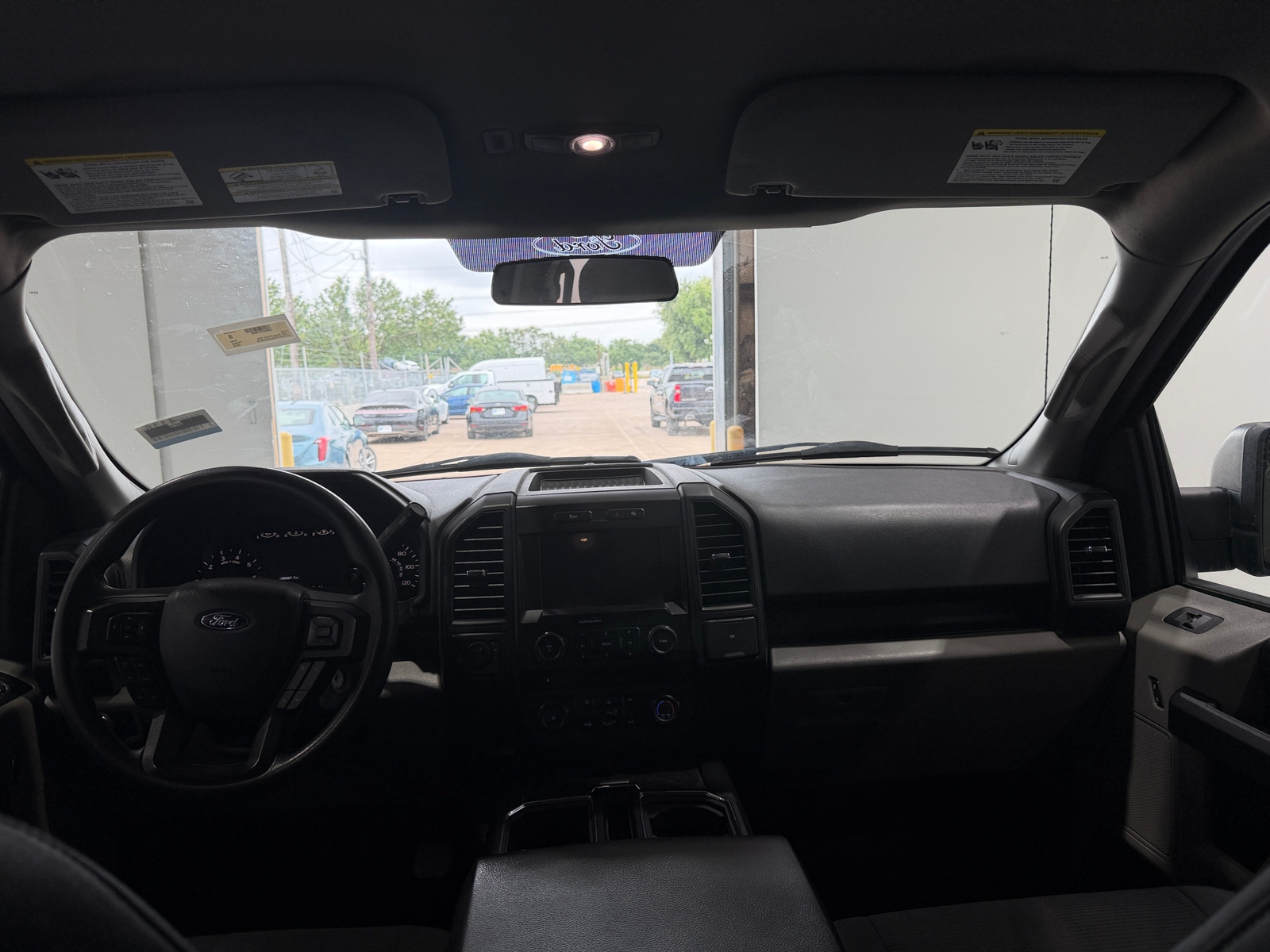 Thumbnail: 2018 Ford Econoline - 3