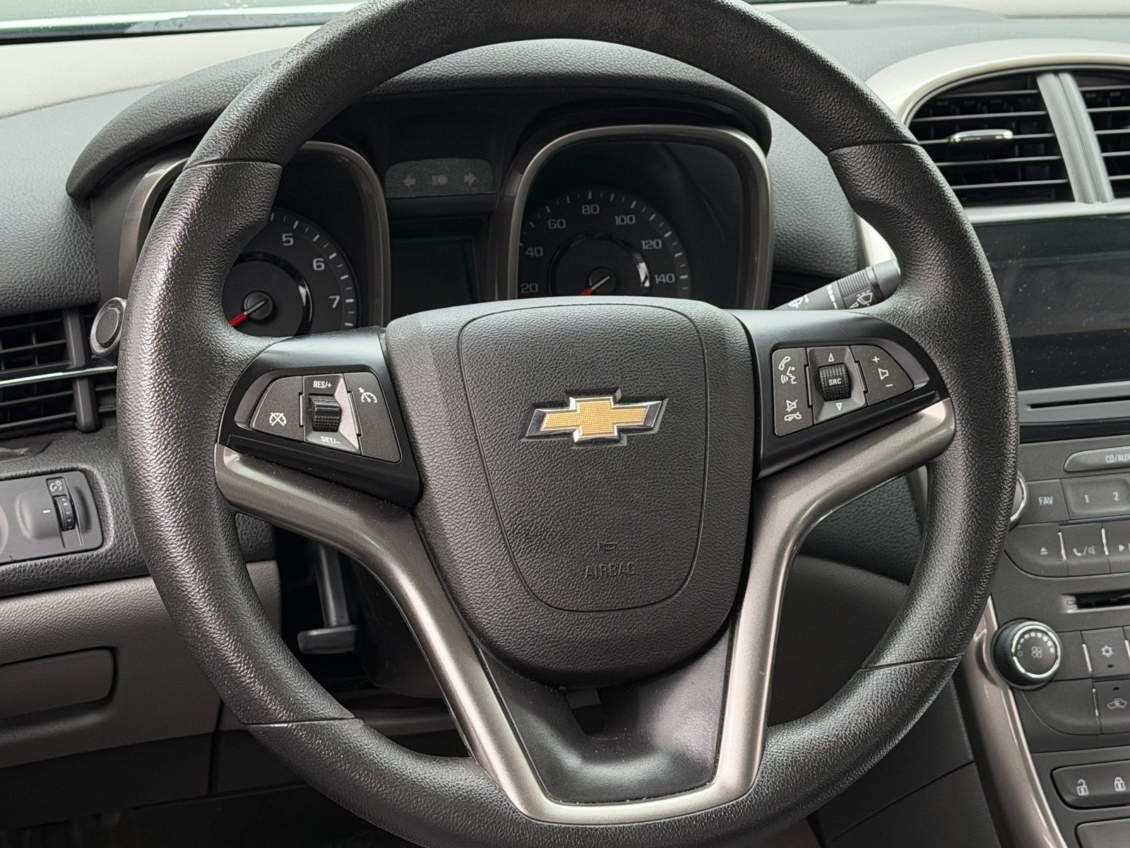 Thumbnail: 2013 Chevrolet Malibu - 5