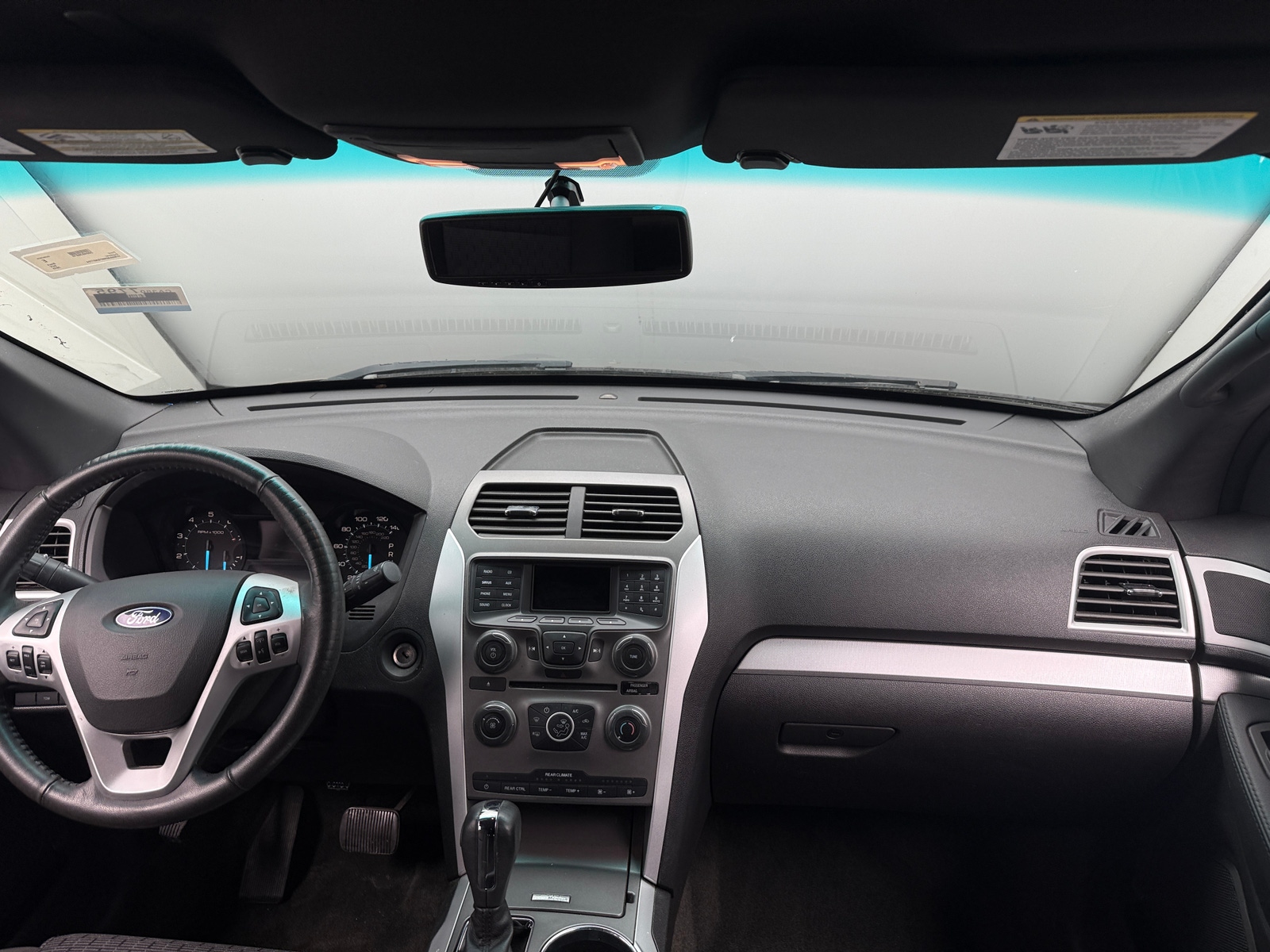 Thumbnail: 2015 Ford Explorer - 3