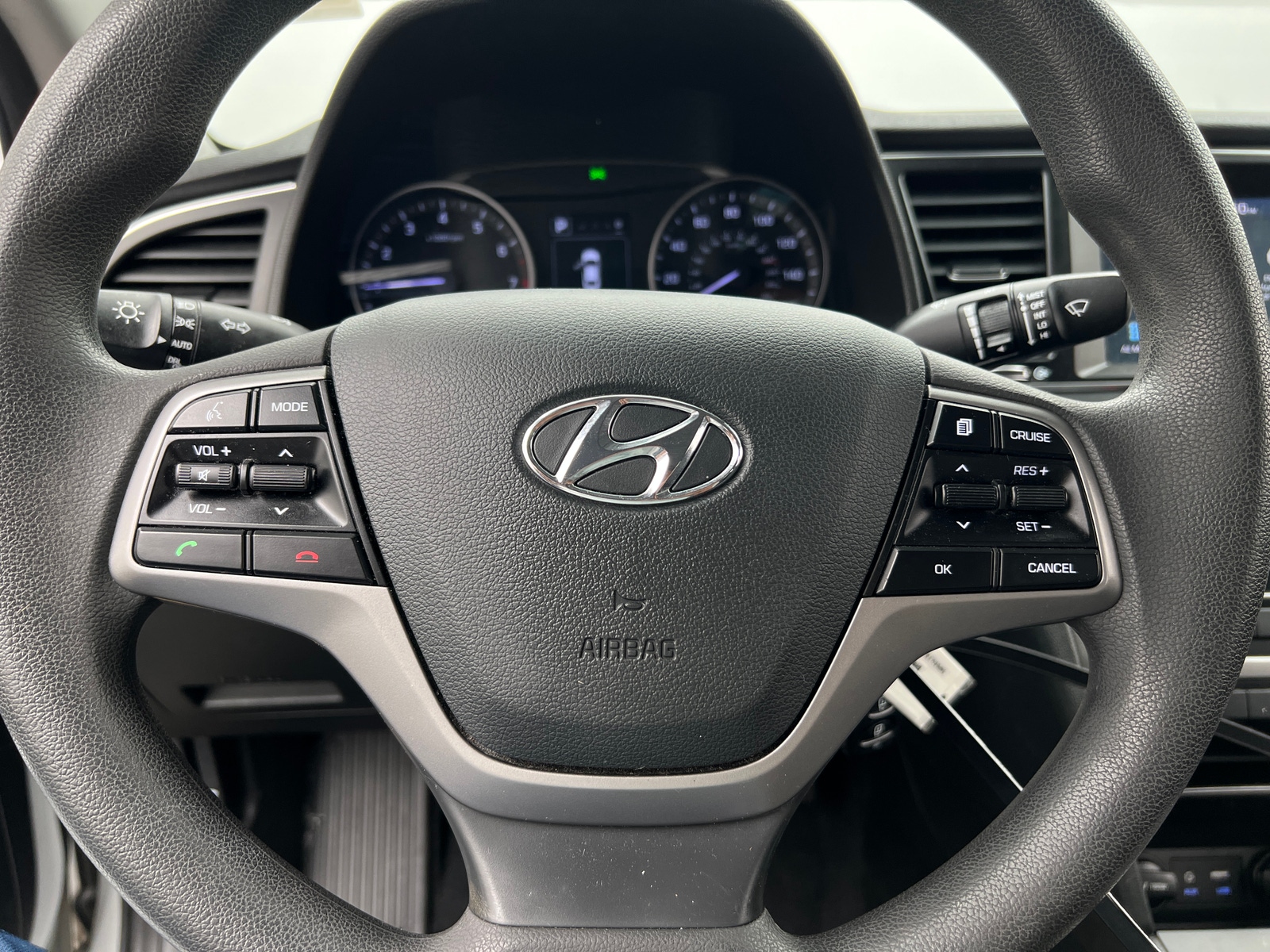 Thumbnail: 2018 Hyundai Elantra - 5