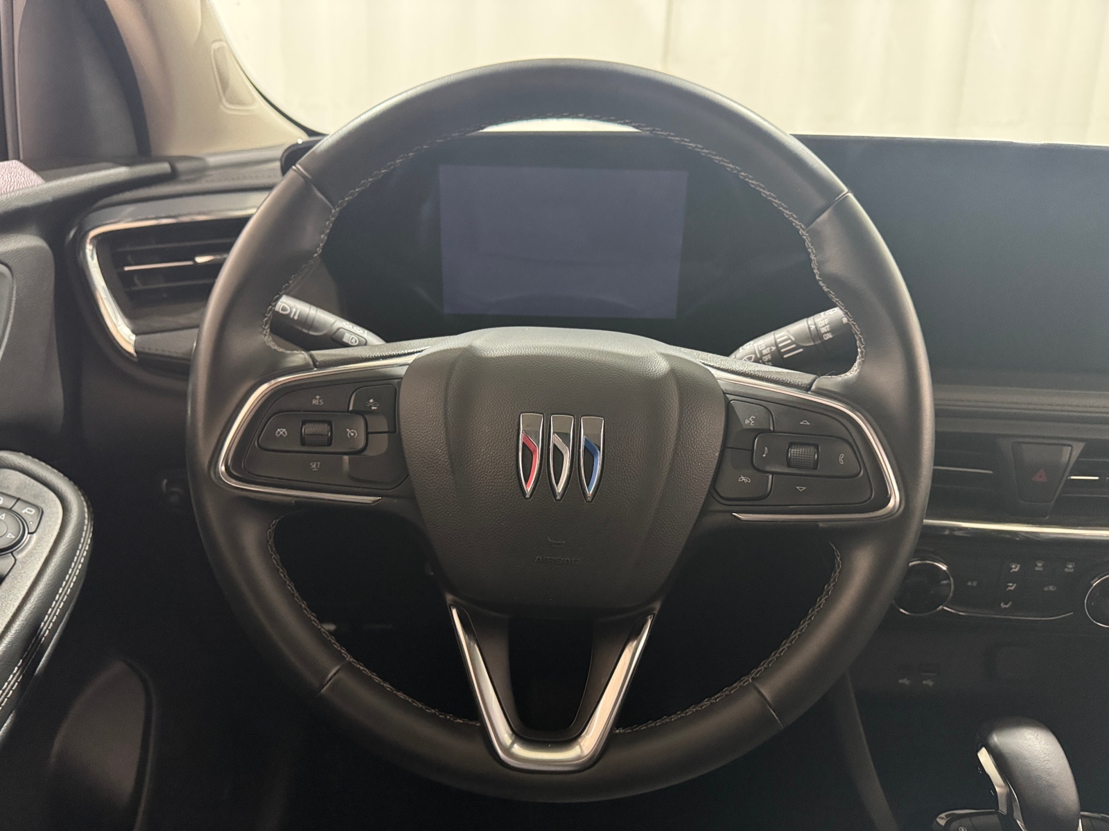 Thumbnail: 2025 Buick Encore GX - 4