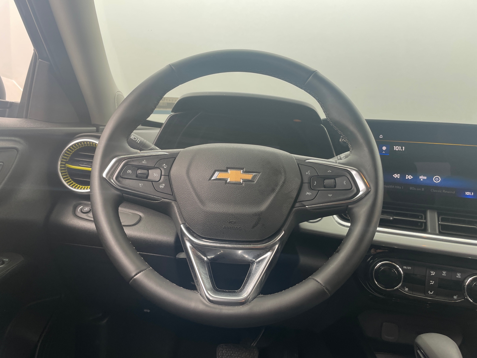 Thumbnail: 2026 Chevrolet Trax - 5