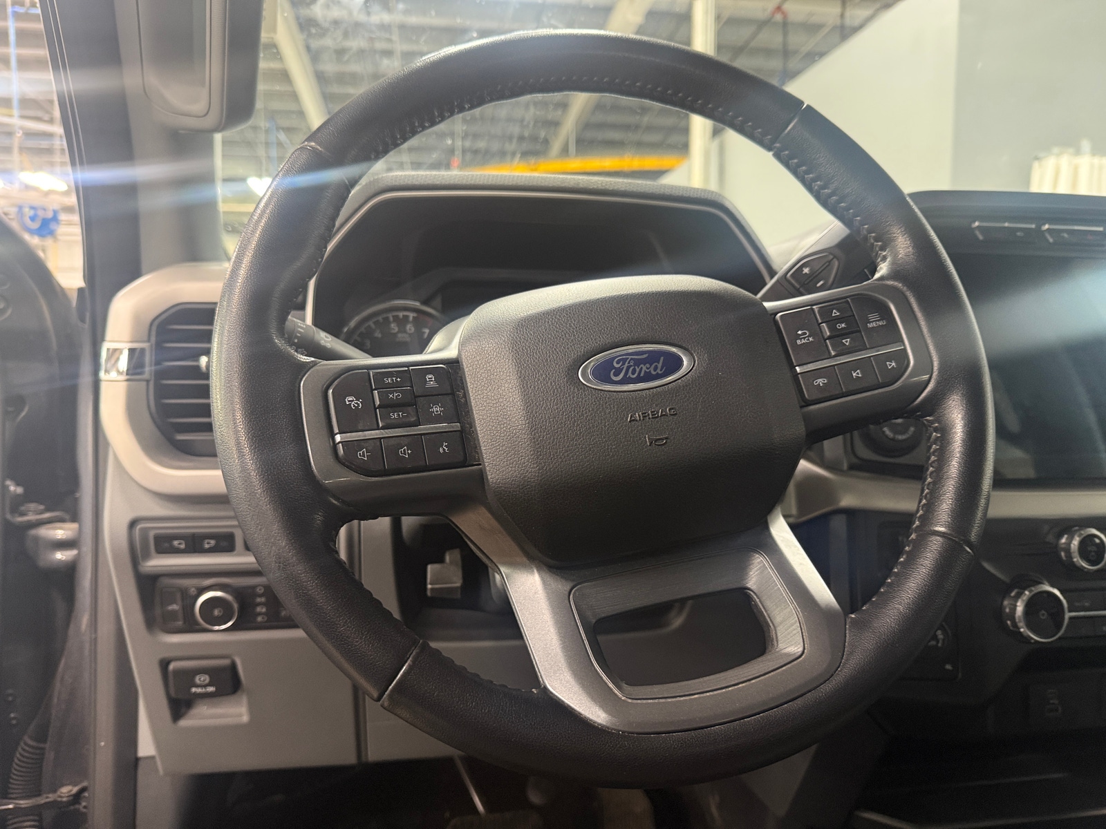 Thumbnail: 2022 Ford Econoline - 5