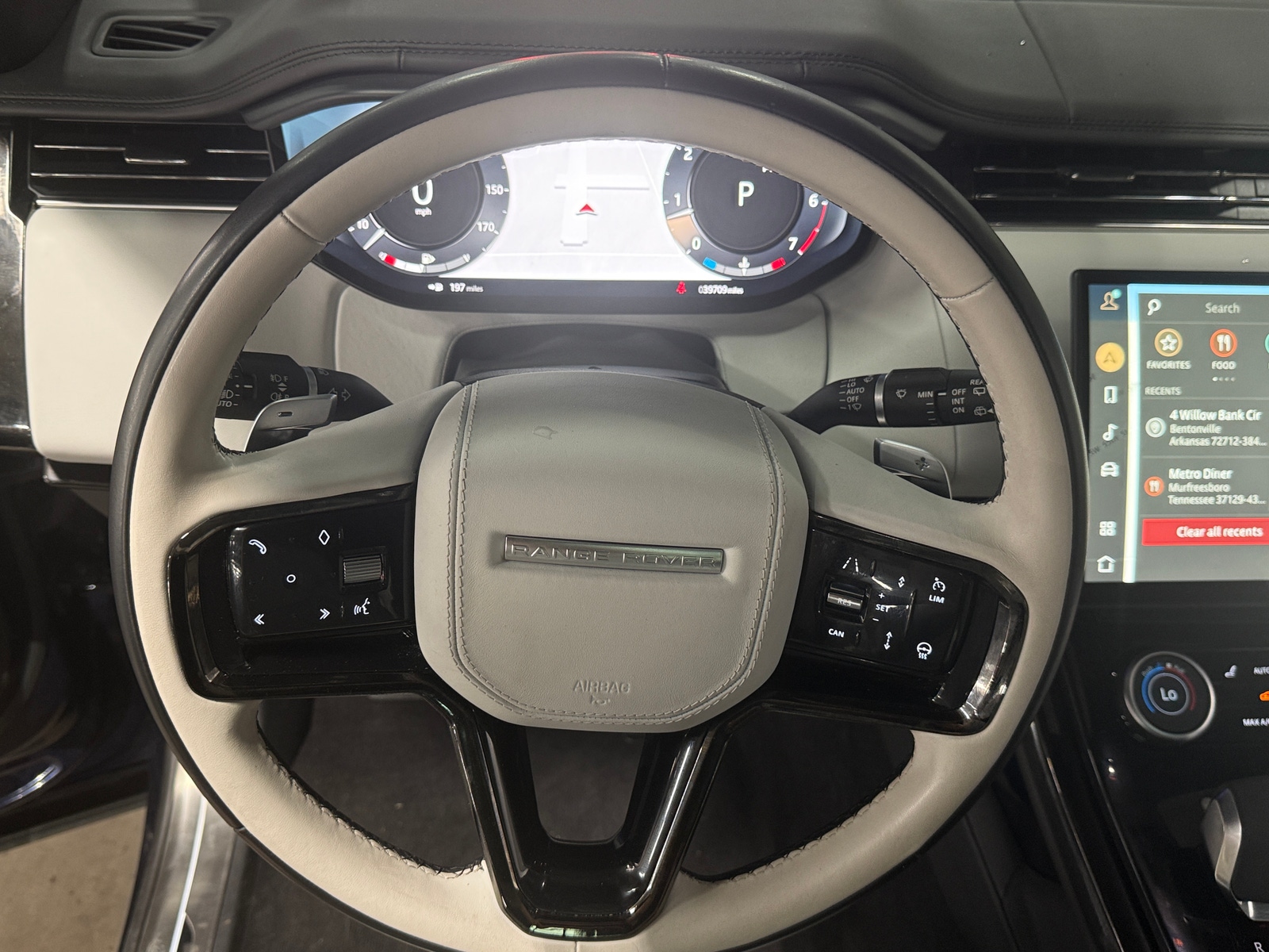 Thumbnail: 2023 Land Rover Range Rover Sport - 4