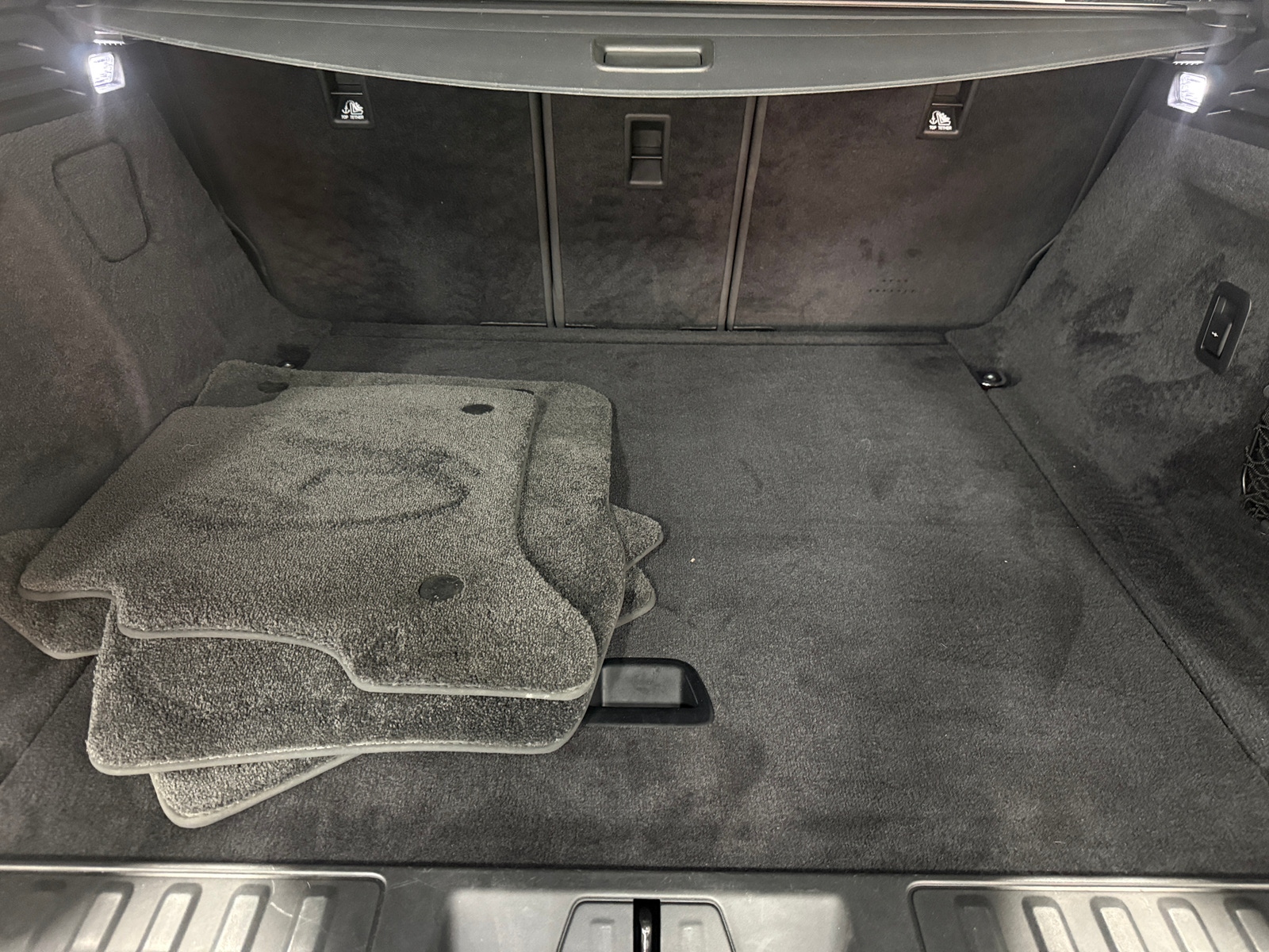 Thumbnail: 2023 Land Rover Range Rover Sport - 6
