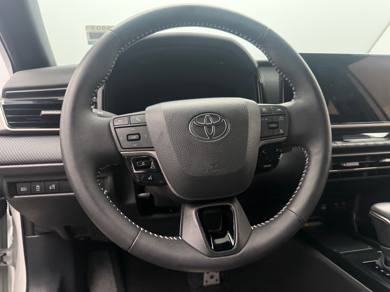 Thumbnail: 2025 Toyota Camry - 4