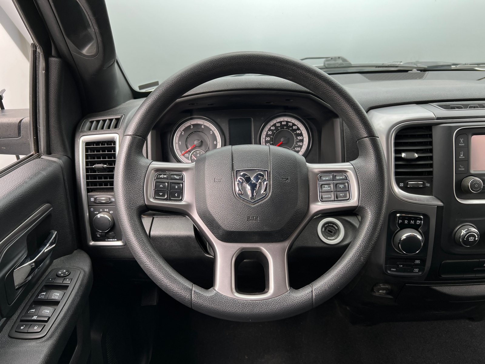 Thumbnail: 2024 RAM 1500 Classic - 5