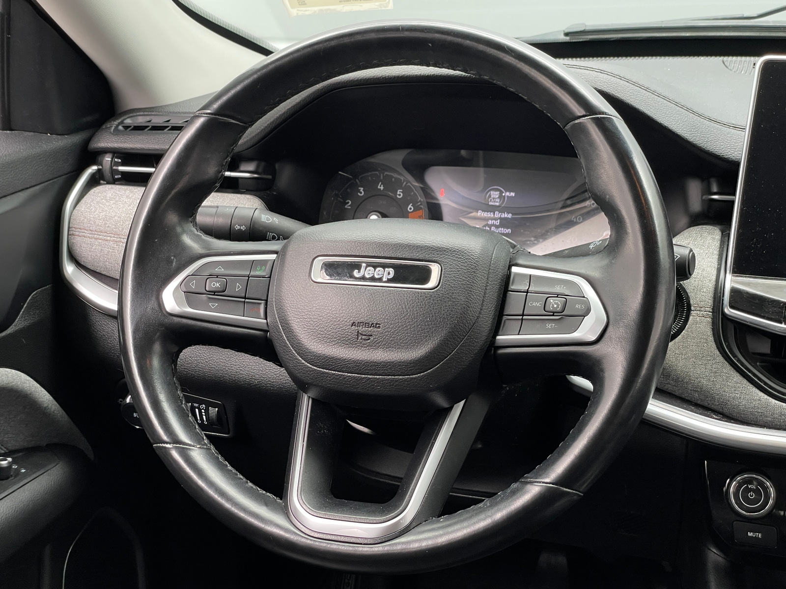 Thumbnail: 2022 Jeep Compass - 4