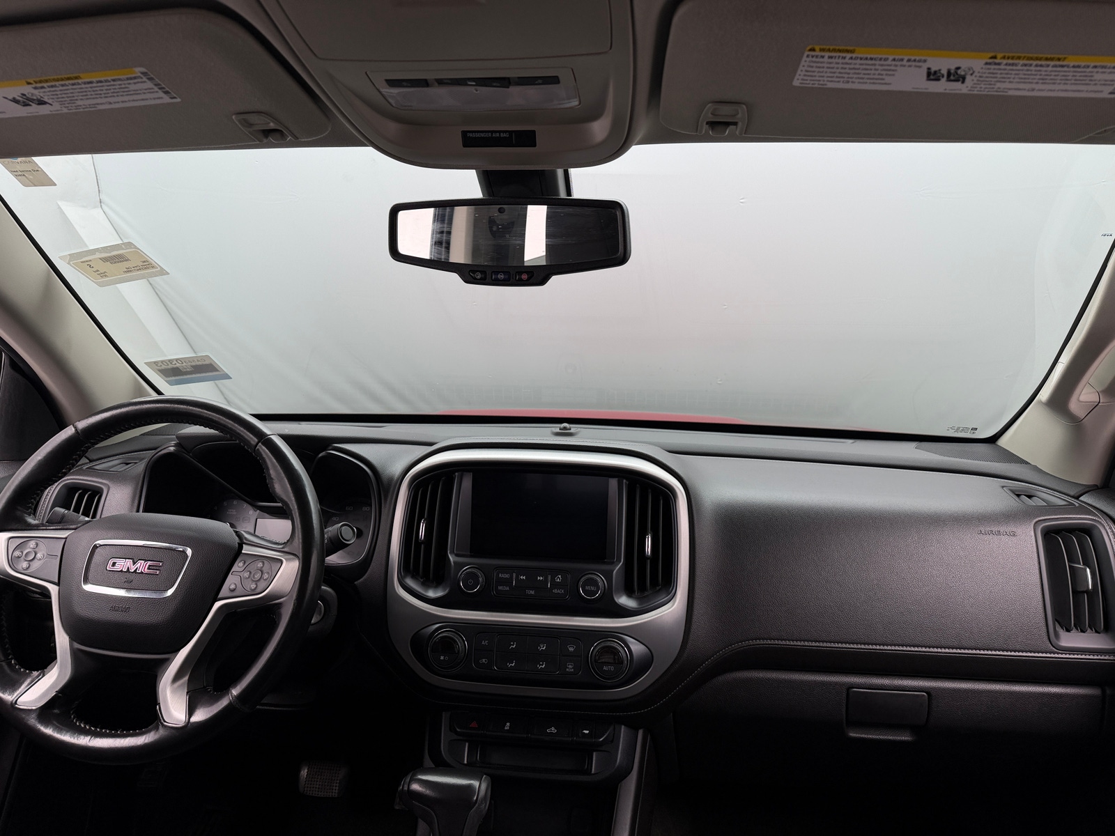 Thumbnail: 2018 GMC Canyon - 3