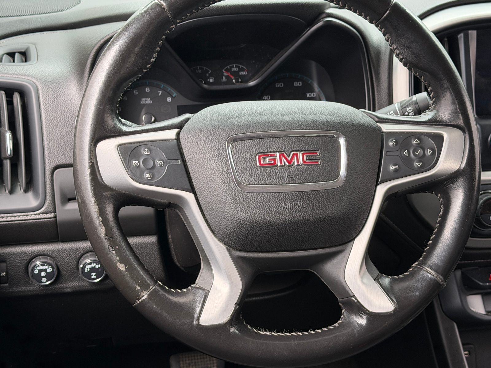 Thumbnail: 2018 GMC Canyon - 5