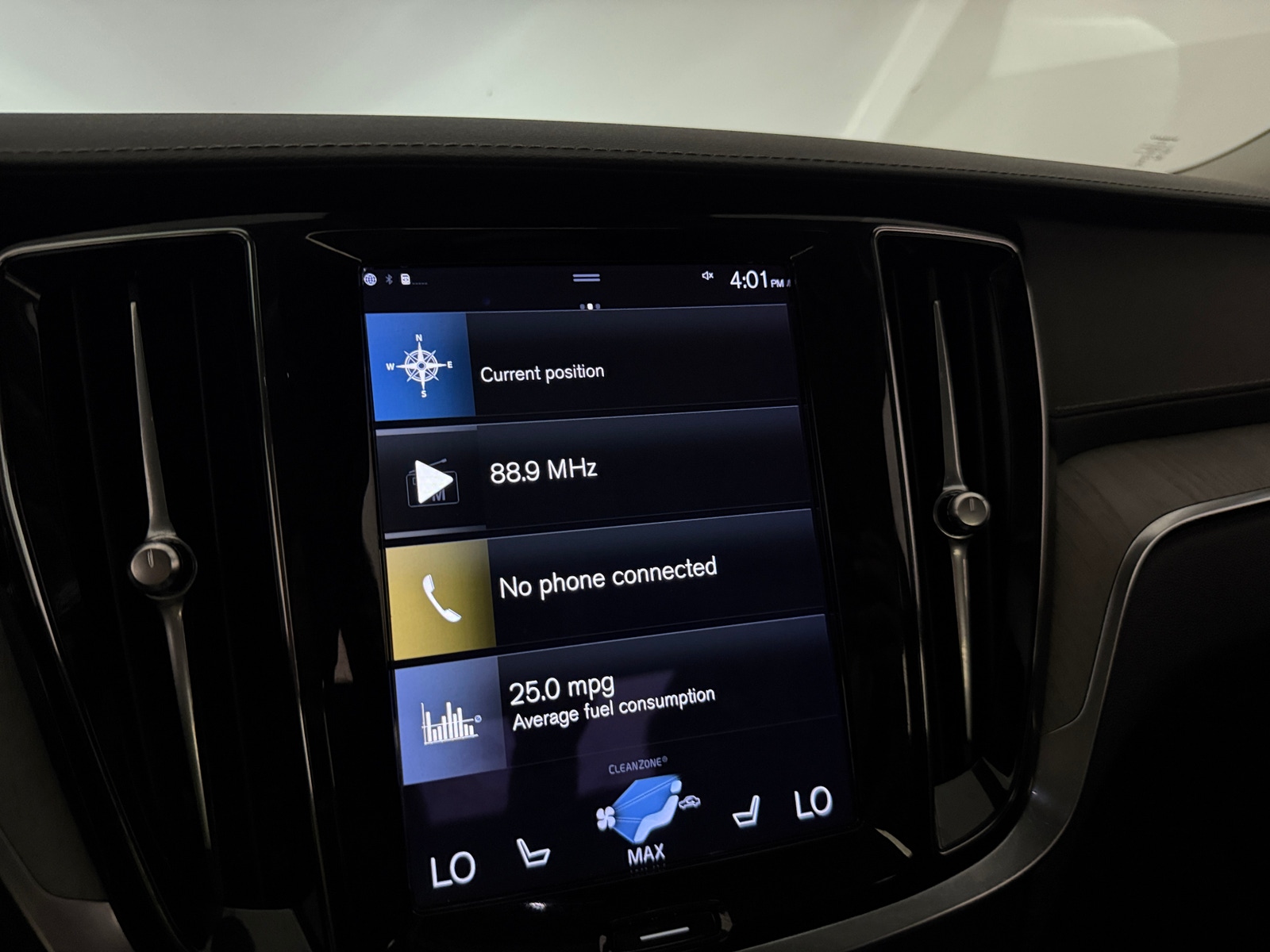 Thumbnail: 2021 Volvo S60 - 3