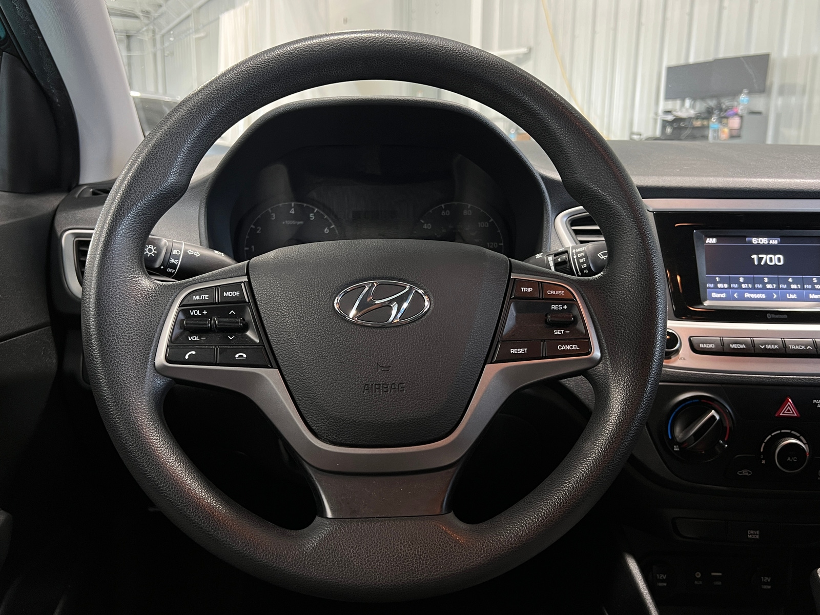 Thumbnail: 2021 Hyundai Accent - 5