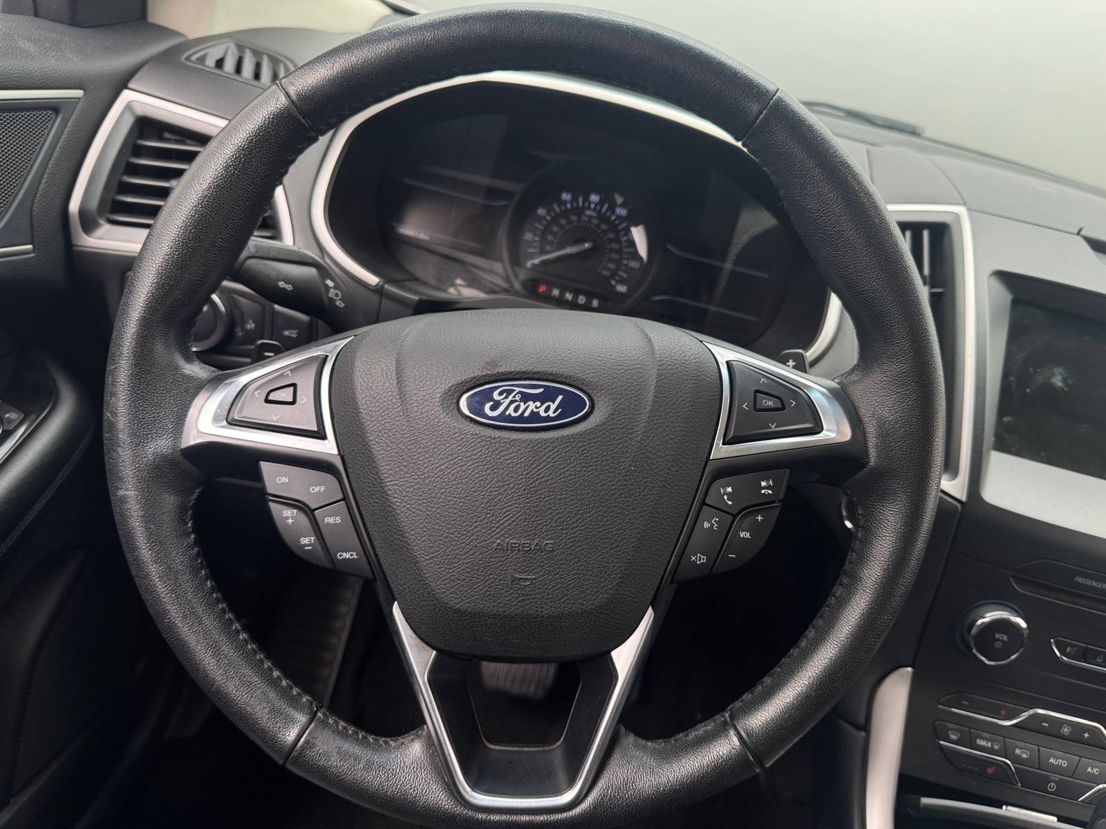 Thumbnail: 2017 Ford Edge - 4