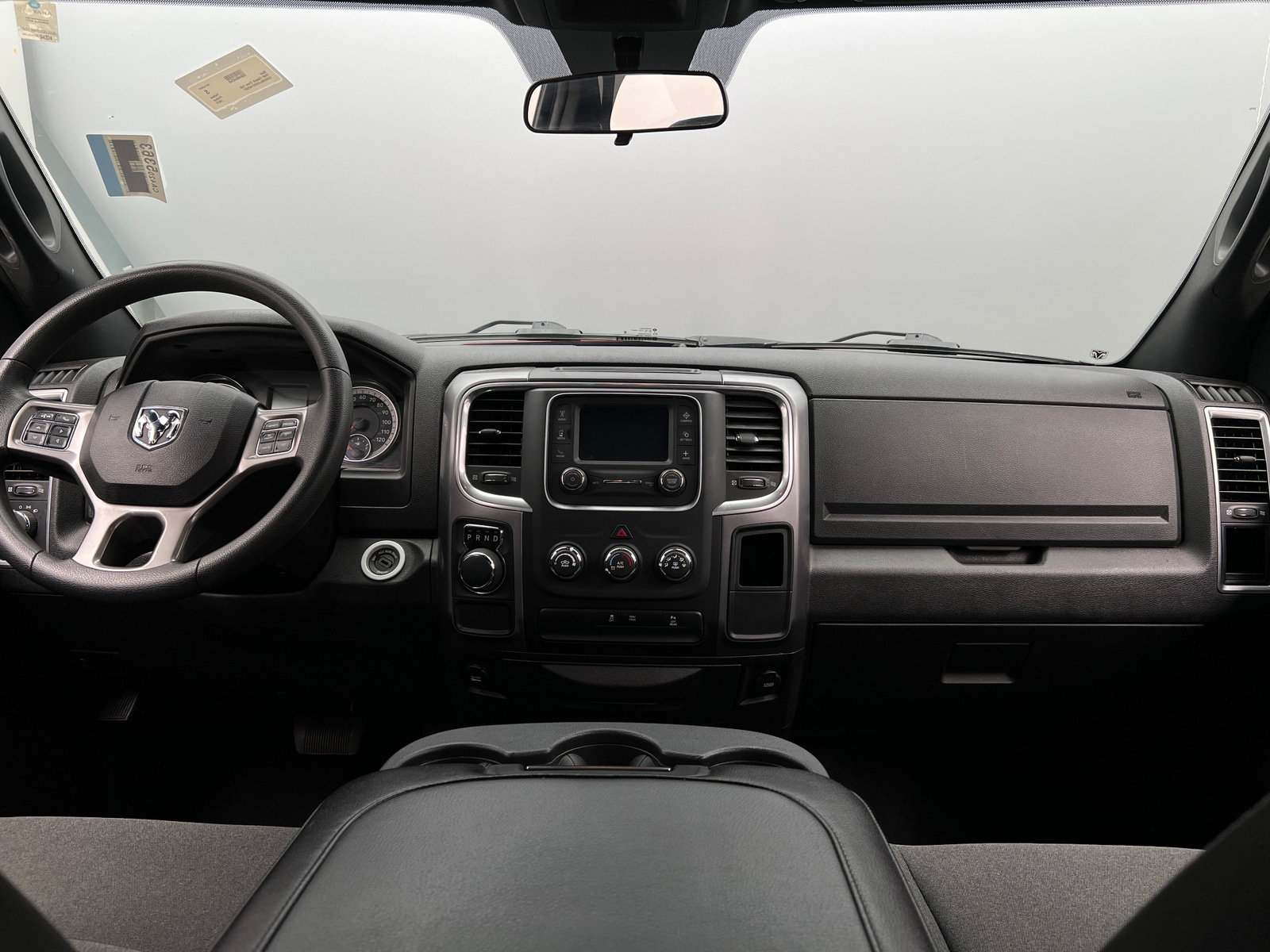 Thumbnail: 2024 RAM 1500 Classic - 3