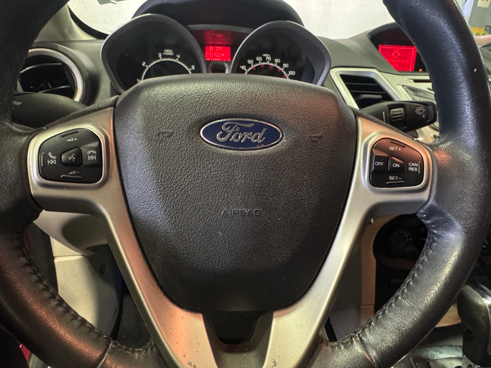 Thumbnail: 2013 Ford Fiesta - 5