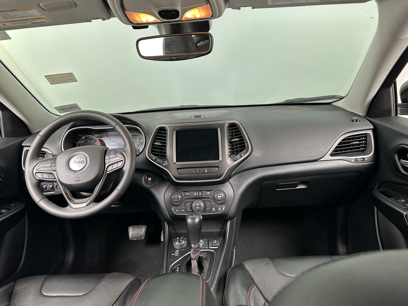 Thumbnail: 2022 Jeep Cherokee - 2