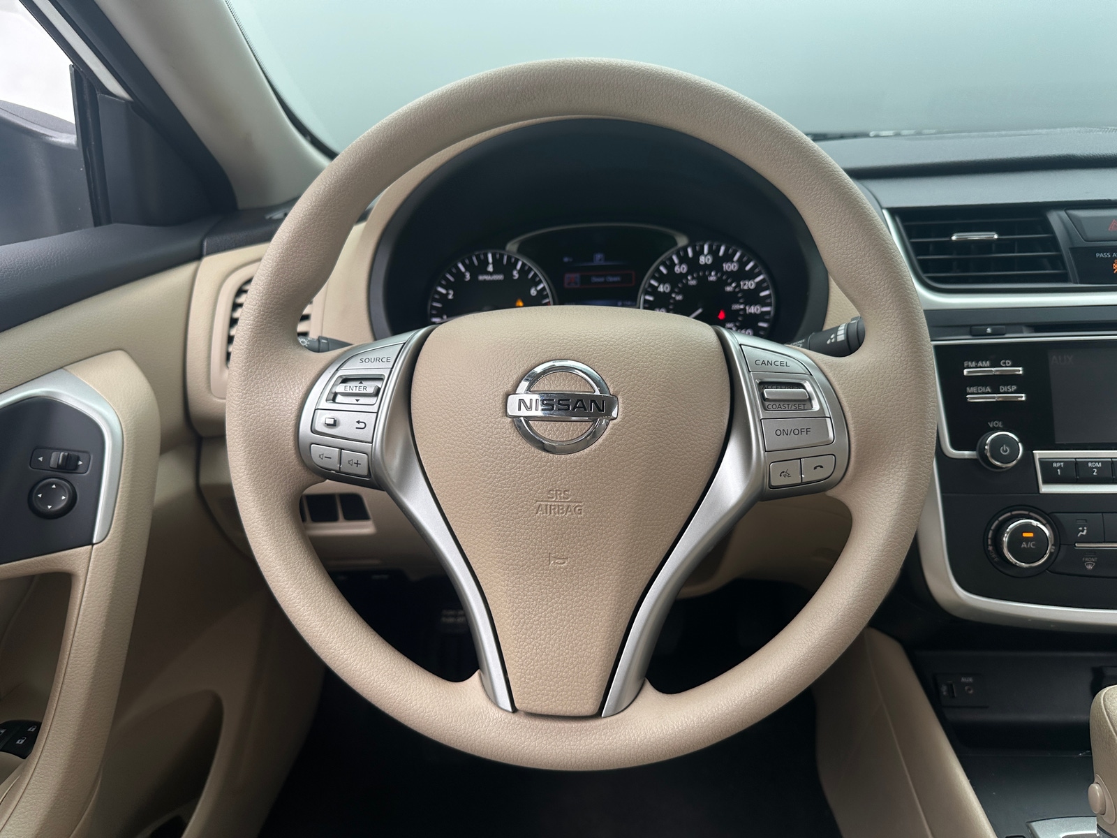 Thumbnail: 2016 Nissan Altima - 5