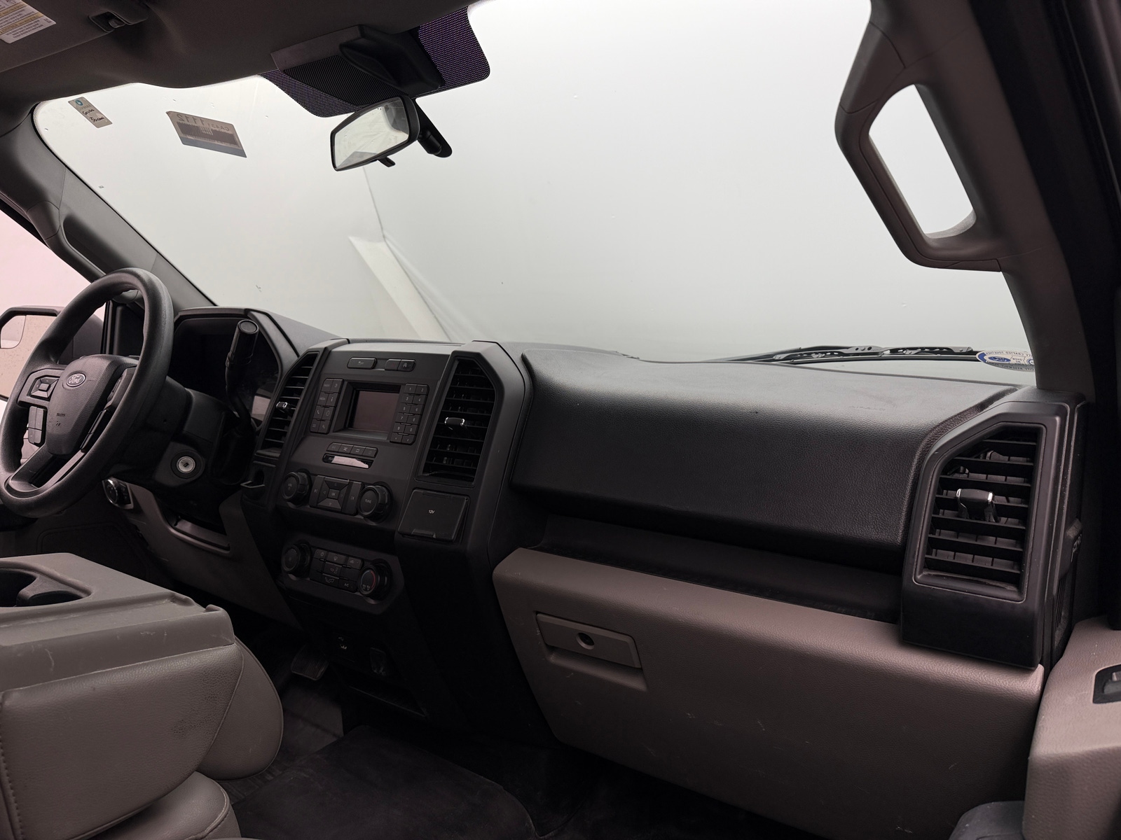 Thumbnail: 2020 Ford Econoline - 3