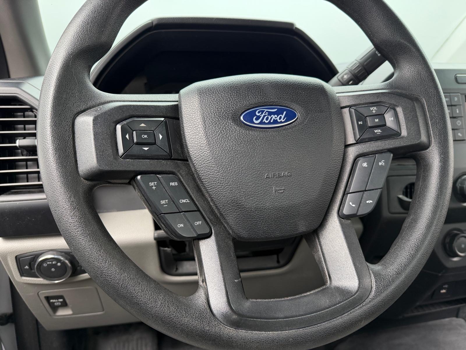 Thumbnail: 2020 Ford Econoline - 5