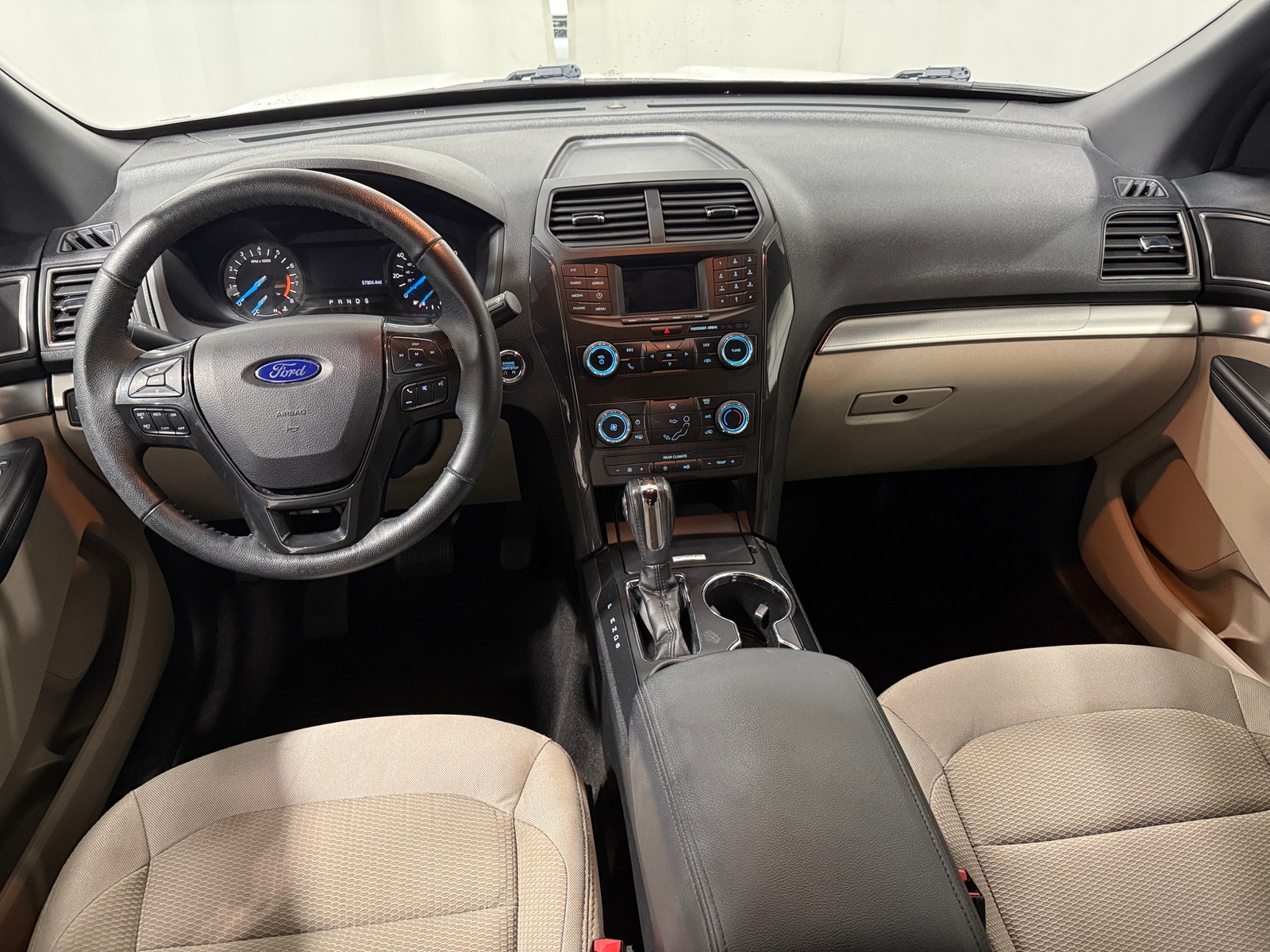 Thumbnail: 2018 Ford Explorer - 3