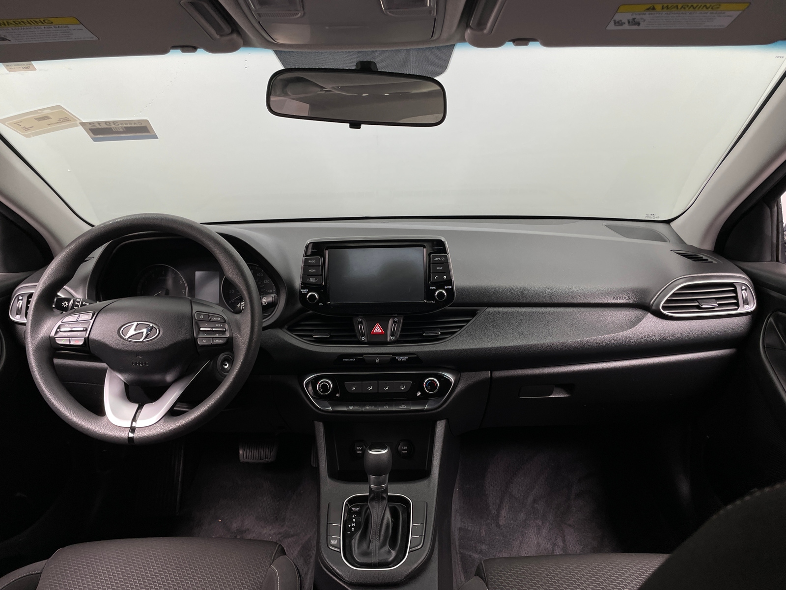Thumbnail: 2019 Hyundai Elantra - 3